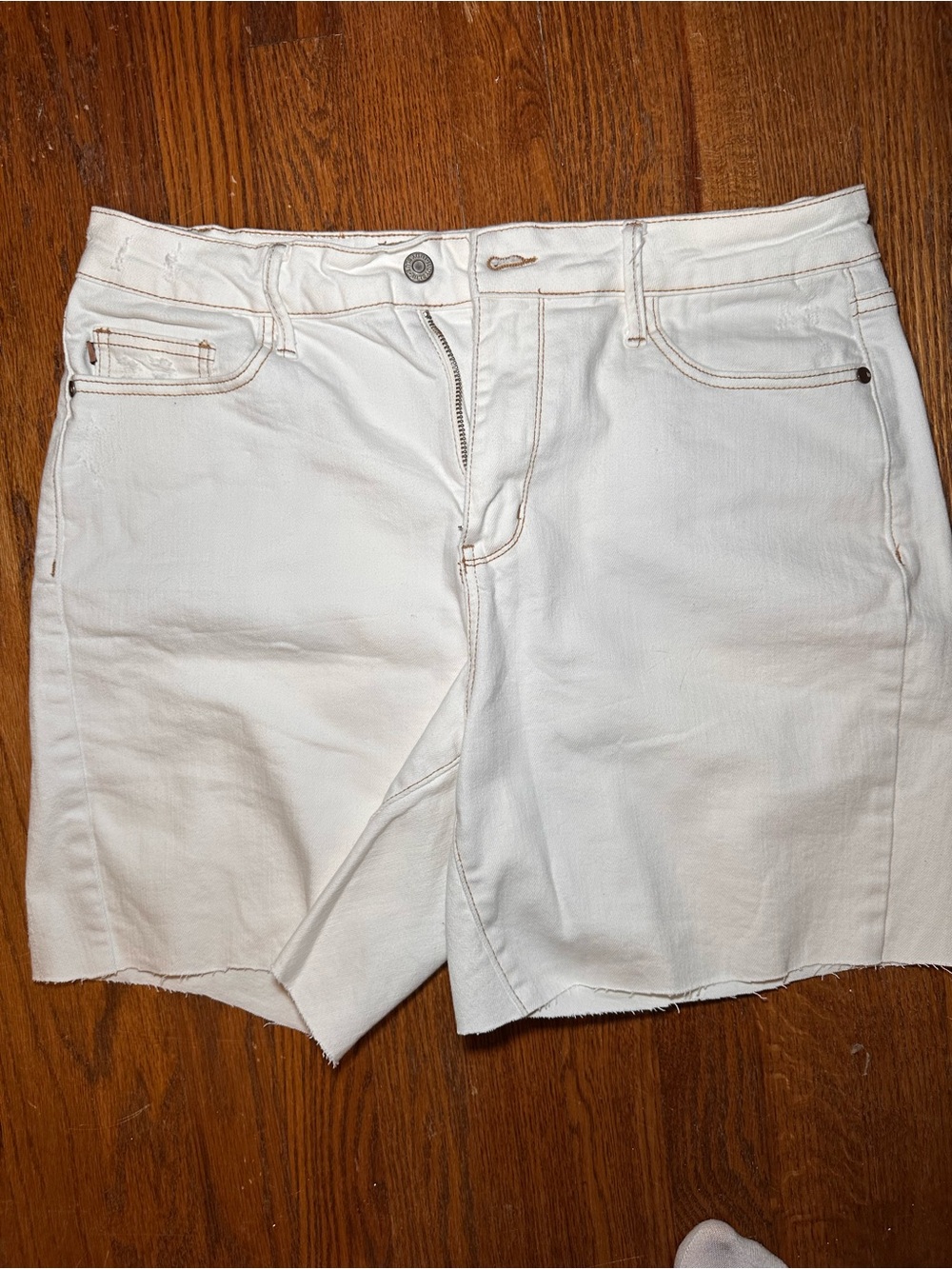 Judy Blue Cream Denim Jeans with Tan Contrast Stitching - 1XL
